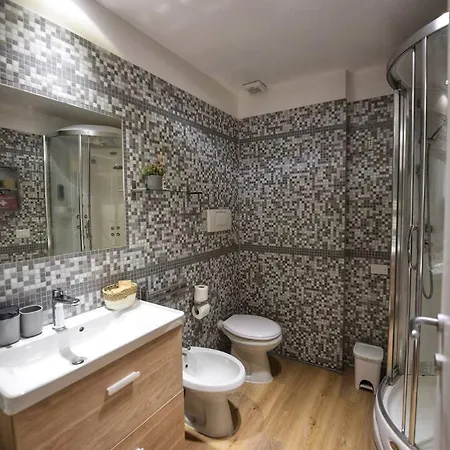 Industrial Loft Trastevere Station Apartment Rome