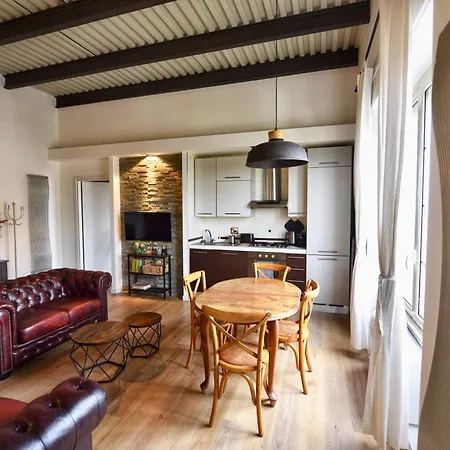 Industrial Loft Trastevere Station Apartment Rome