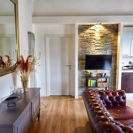 Apartment Industrial Loft Trastevere Station Rome